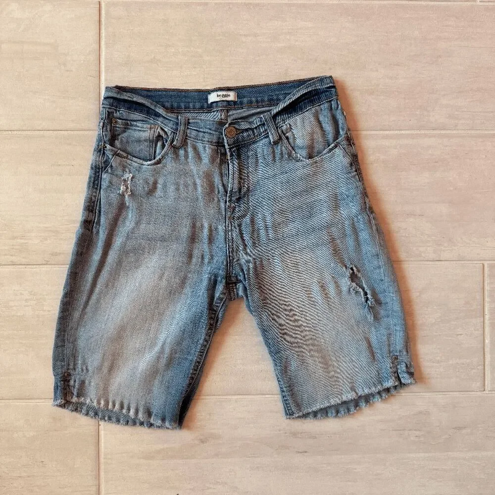 Kensie Long Shorts Distressed Denim Light Wash 6/28 Raw Hem Pockets Button Zip